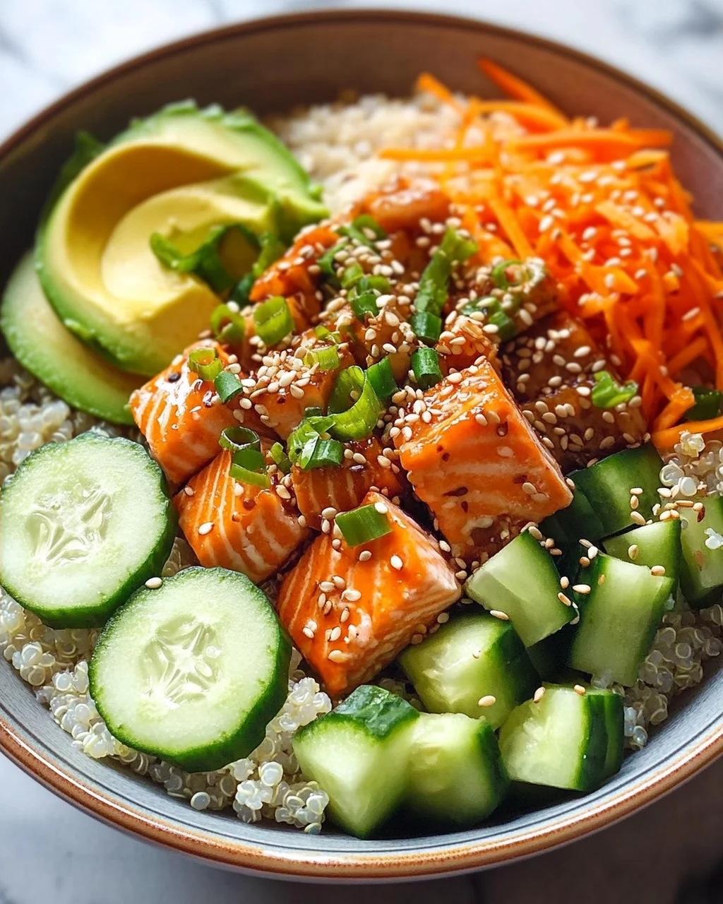 Einfache Lachs Bowl: Leckeres Rezept für jeden Tag!