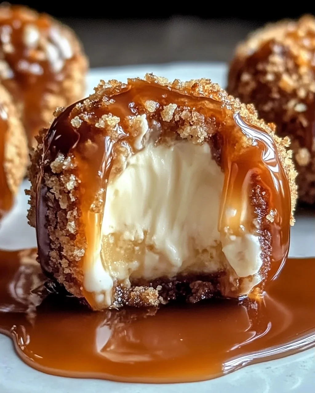 Karamell-Bananen-Käsekuchen-Crunch-Bomben ganz leicht