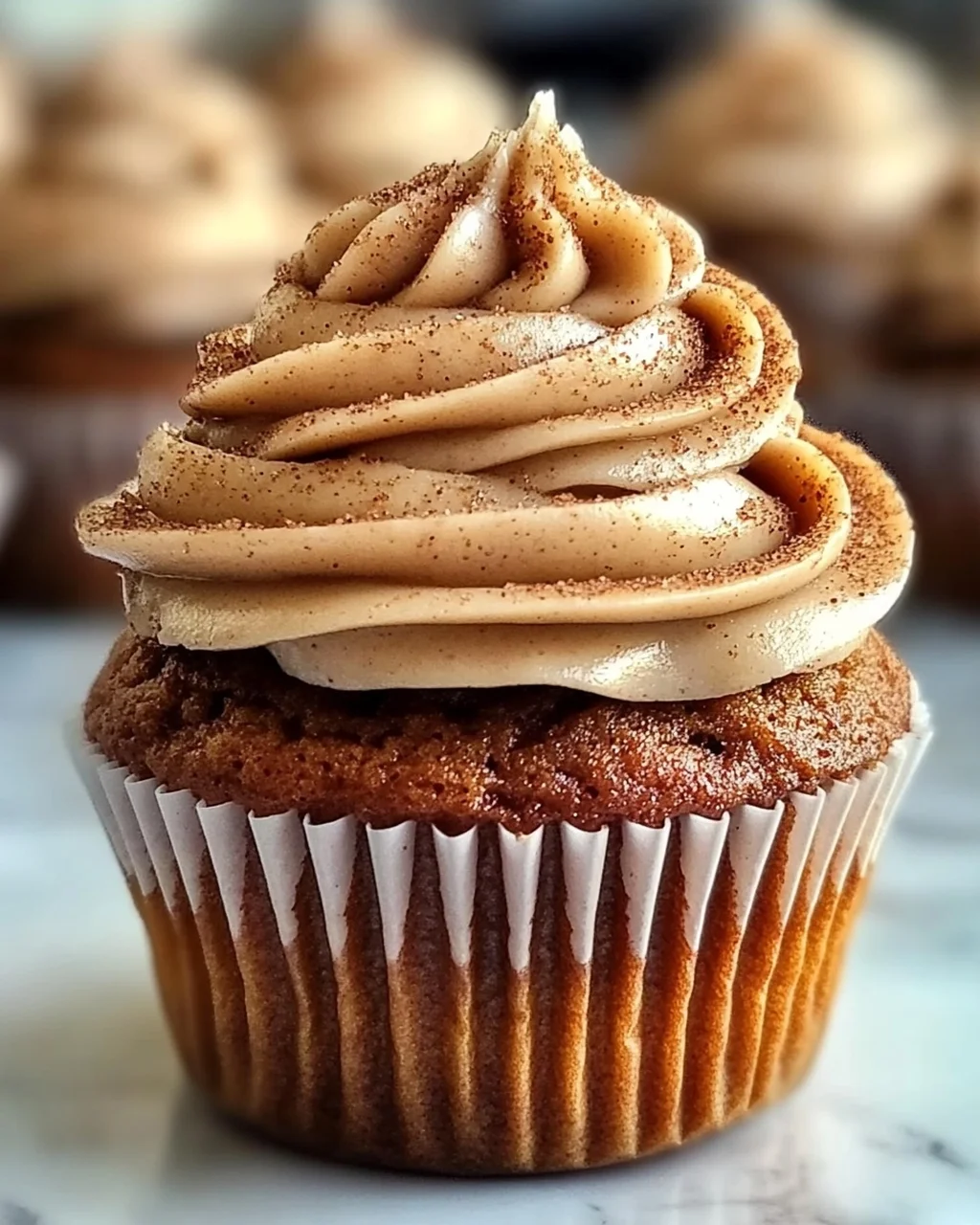Kürbis Chai Cupcakes mit braunem Zucker Frosting