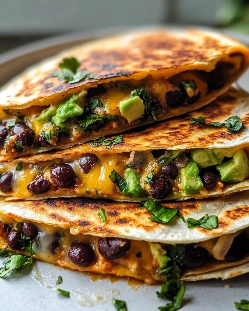 Vegane Quesadillas mit Bohnen & Avocado – Schnell & lecker!